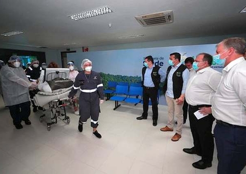 Covid: Nilton Lins atende pacientes para desafogar porta de entrada