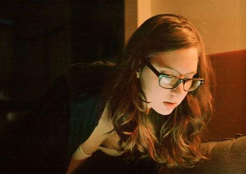 14 mulheres lindas com óculos de grau