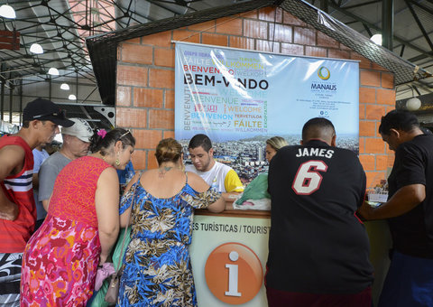 CATs administrados pela prefeitura oferecem atendimento em Libras