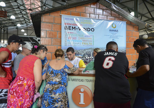 CATs administrados pela prefeitura oferecem atendimento em Libras