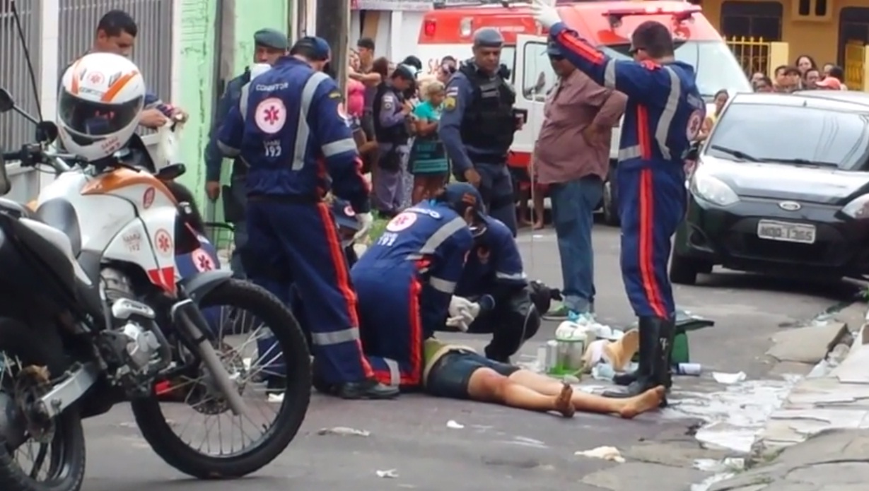  Vídeo mostra SAMU tentando salvar vida de jovem assassinada no Educandos