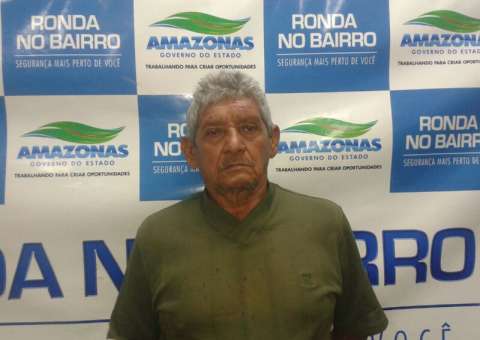 Idoso beija criança na boca, apanha de populares e é preso