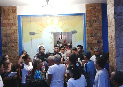 Em nota, comunidade de Santa Luzia tenta explicar incidente com fiéis