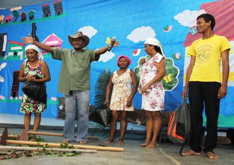 Semed premia textos de alunos da EJA