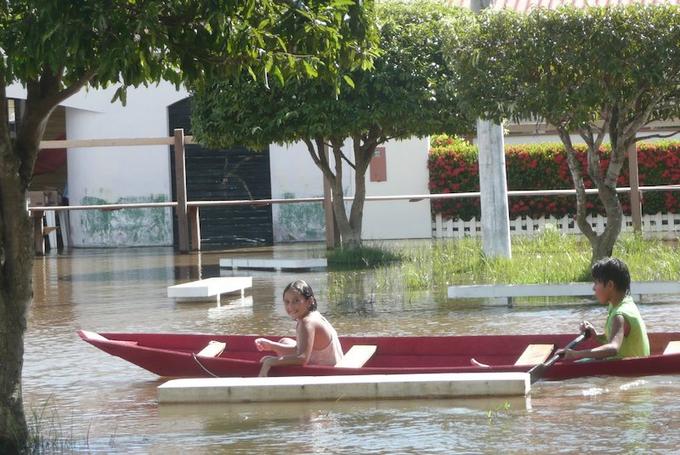 Enchente no Solimões Amazonas toma conta da sede do Careiro da Várzea - Foto: Eustáquio Libório/Portal do Holanda