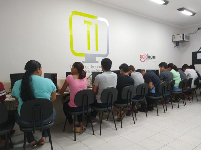 Oportunidade é para pessoas carentes - Foto: Divulgação/FPF