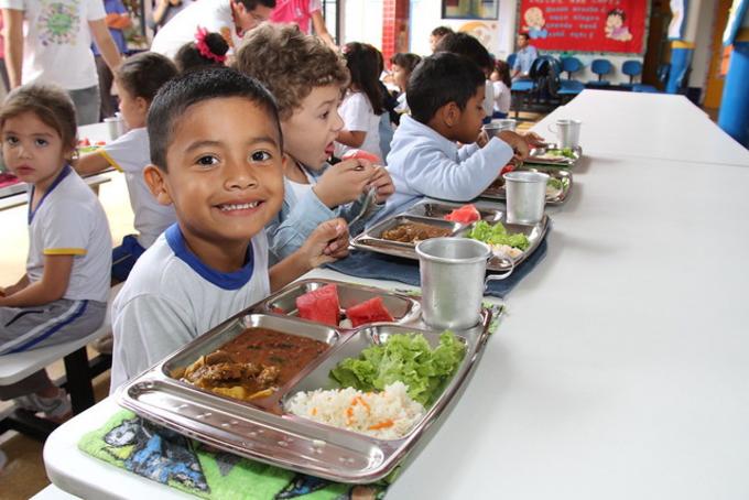 Escolha de itens, forma de aquisição e distribuição da merenda escolar é foco do TCE - Foto: Arlesson Sicsú/Semcom
