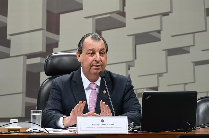 Omar Aziz ao justificar o requerimento de audiência, diz que a norma pode comprometer a produção brasileira - Foto: Edilson Rodrigues/Ag. Senado