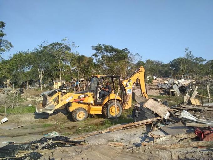 Invasores destruíram vegetação na área invadida - Foto: Divulgação/Semmas