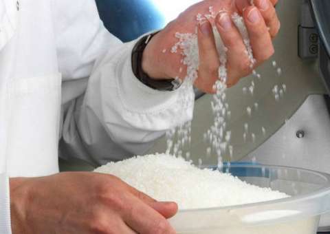 Britânicos descobrem como lavar muita roupa gastando pouca água