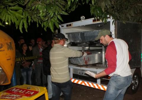 Mulher sai em defesa da namorada que acaba morrendo com tiro na cabeça