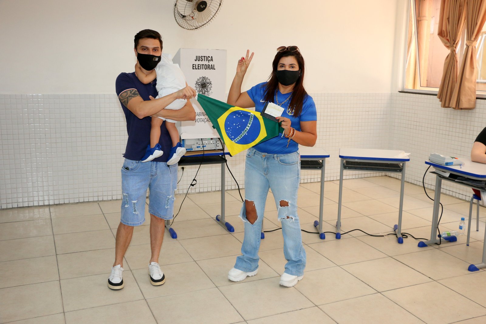 Mara Maravilha acompanhada da fam&iacute;lia - Foto: Lucas Ramos/ Agnews