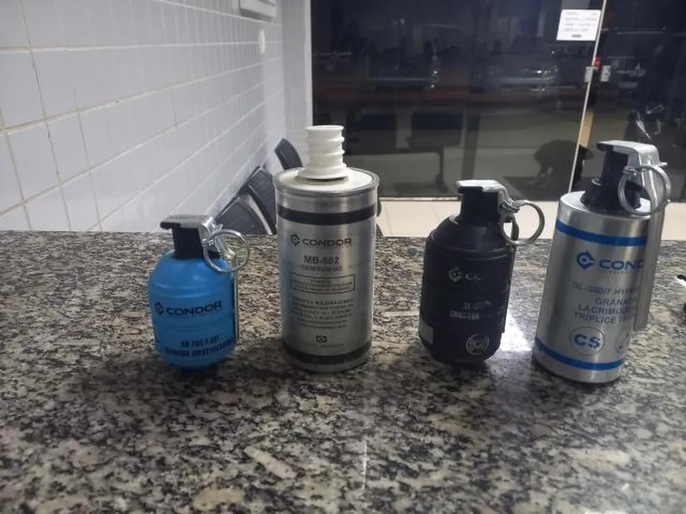 Granadas apreendidas com o empres&aacute;rio do Amazonas em Boa Vista &mdash; Foto: Arquivo pessoal