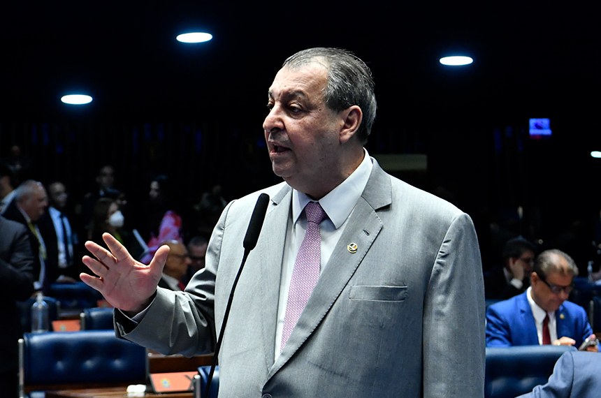 O senador Omar Aziz (PSD) disse que um polo industrial que gera 100 mil empregos diretos e quase 500 mil indiretos n&atilde;o tem atividade econ&ocirc;mica pra substituir do dia pra noite - Foto: Ag&ecirc;ncia Senado