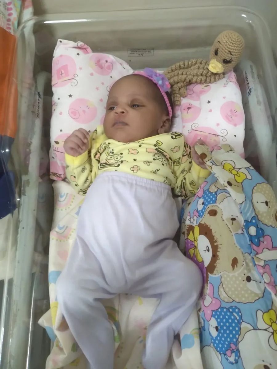 Anna Beatriz Neves Machado em um leito do HFB &mdash; Foto: Arquivo pessoal