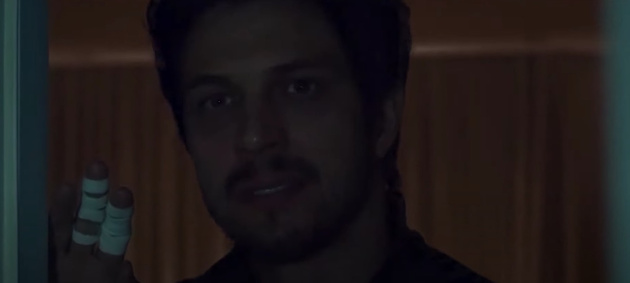 R&ocirc;mulo Estrela ser&aacute; policial que se envolver&aacute; com Angel. Foto: YouTube