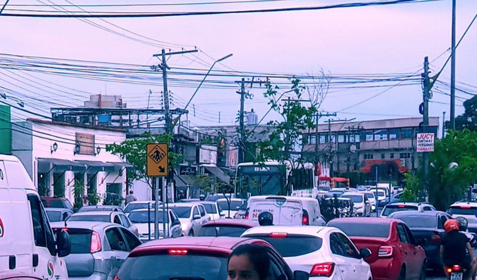 Parque Dez tamb&eacute;m tem tr&acirc;nsito intenso. Foto: Twitter
