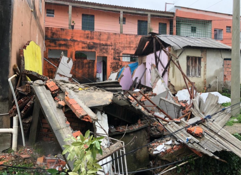 Defesa Civil est&aacute; no local