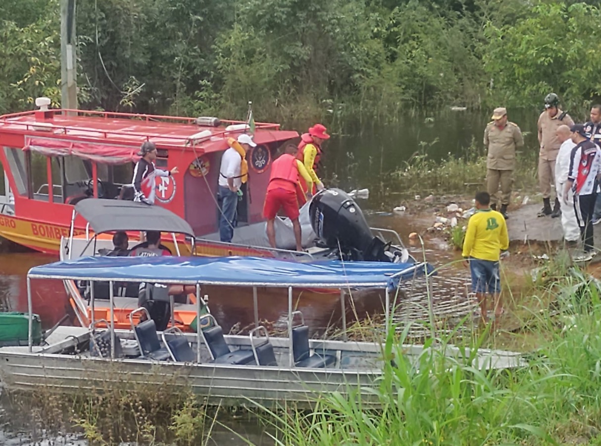 Momento em que o corpo de Ana &eacute; resgatado - Foto: Amazonas Drone Club