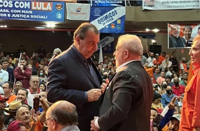 Omar j&aacute; tinha se encontrado outras vezes com Lula e firmado publicamente apoio ao es-presidente - Foto: Reprodu&ccedil;&atilde;o Twitter
