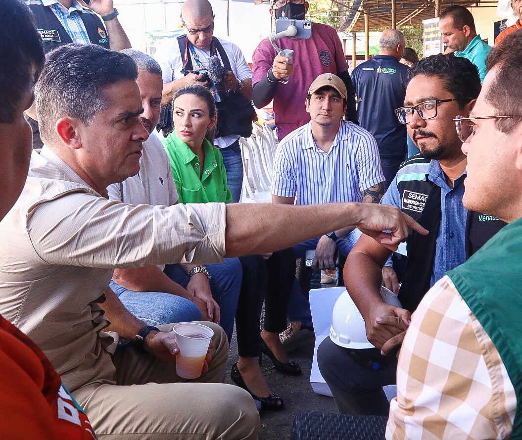 O ex-vereador Reizo Castelo Branco tamb&eacute;m acompanhou a visita na feira - Foto: Divulga&ccedil;&atilde;o