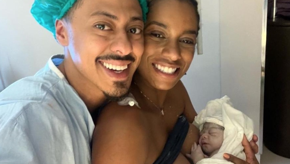 “Peço perdão pra todas as pessoas que desapontei, talvez seja um erro essa decisão, mas estou sendo verdadeiro, é o que eu estou sentindo e quero me respeitar pra poder respeitar e proteger quem amo”, finalizou.