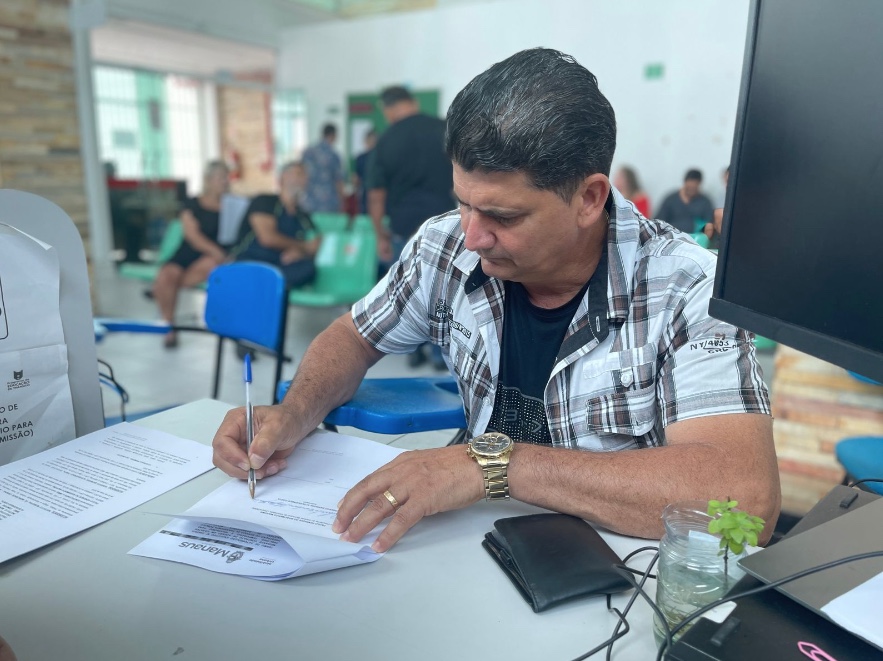 Permission&aacute;rios assinaram a documenta&ccedil;&atilde;o na sede do IMMU. - Foto: Divulga&ccedil;&atilde;o