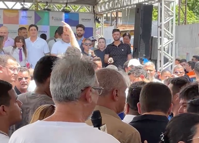 Reizo Castelo Branco e Socorro Sampaio no palco Foto: Reprodu&ccedil;&atilde;o