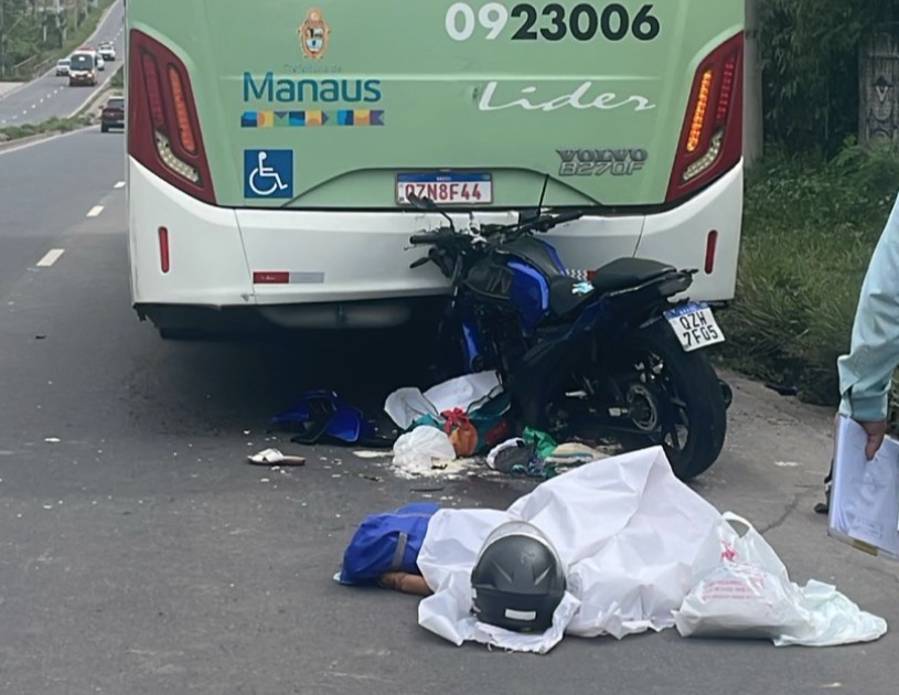 ACidente na Torquato Tapaj&oacute;s - Foto: Divulga&ccedil;&atilde;o