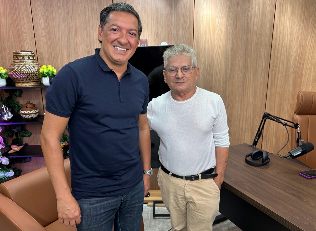 Em entrevista ao jornalista Holanda, Felipe Souza destacou sua atua&ccedil;&atilde;o parlamentar e as principais bandeiras de seu mandato - Foto: Divulga&ccedil;&atilde;o