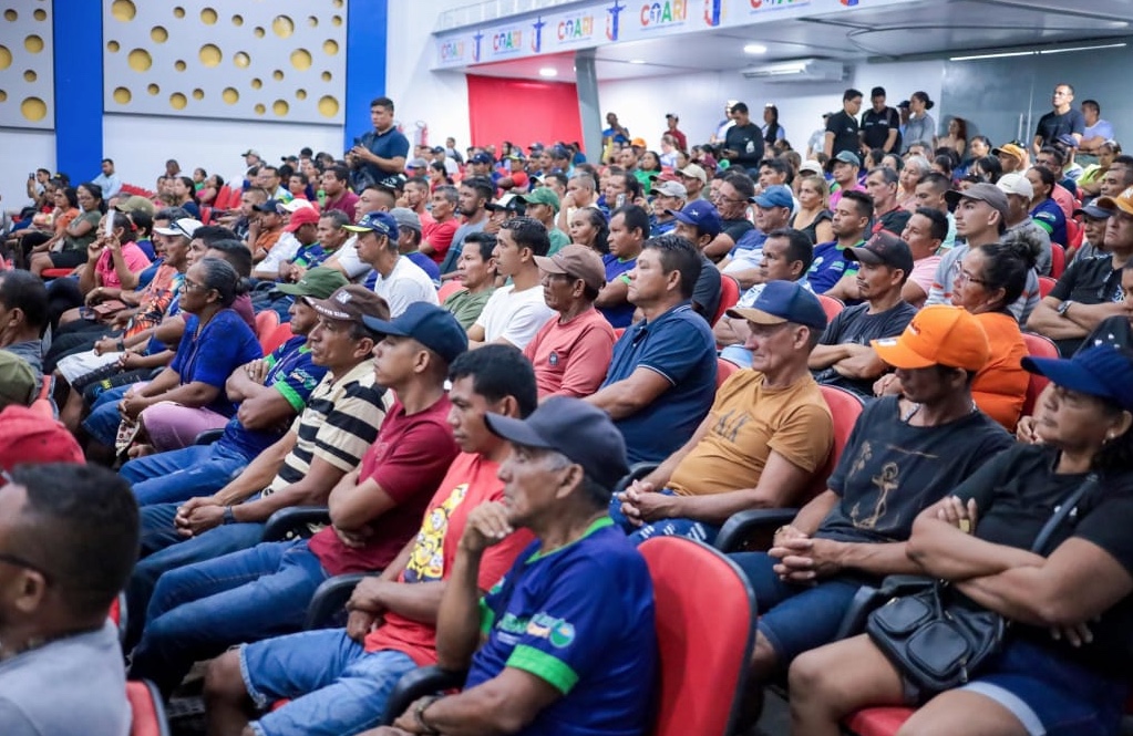 Entre as a&ccedil;&otilde;es anunciadas est&atilde;o a entrega de motores de luz, constru&ccedil;&atilde;o de po&ccedil;os artesianos, distribui&ccedil;&atilde;o de bombas d&rsquo;&aacute;gua, entre outros. - Foto: Divulga&ccedil;&atilde;o