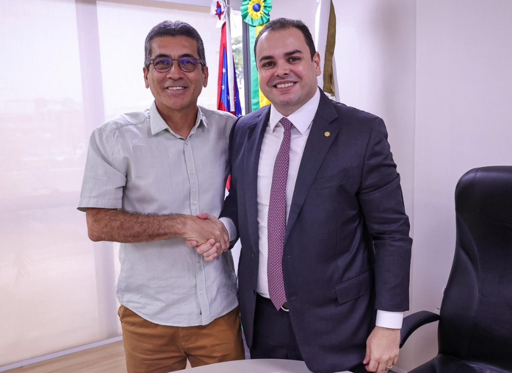 Prefeito de Manicor&eacute; L&uacute;cio Fl&aacute;vio e presidente da Aleam, Roberto Cidade - Foto: Divulga&ccedil;&atilde;o