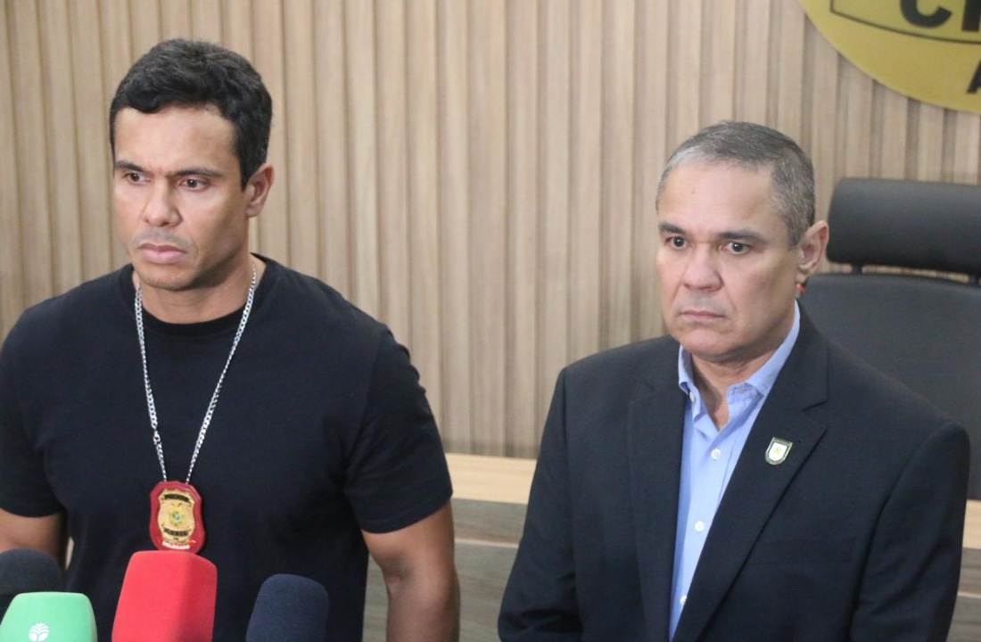 Delegado Adriano F&eacute;lix e Secret&aacute;rio de Seguran&ccedil;a P&uacute;blica, coronel Vin&iacute;cios Almeida - Foto: Jander Robson/Portal do Holanda