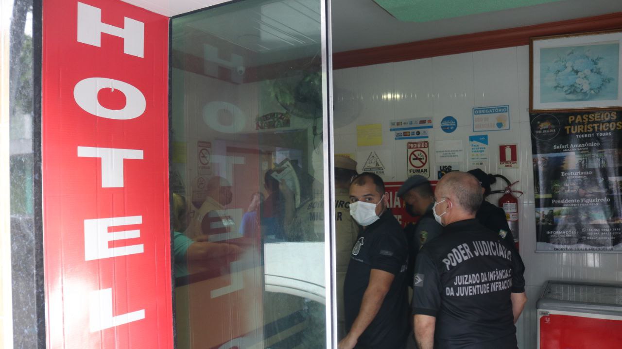 Mais de 10 hot&eacute;is foram fiscalizados - Foto: Tarc&iacute;sio Heden/SSP-AM