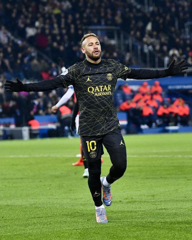 Neymar est&aacute; se recuperando de cirurgia - Foto: Divulga&ccedil;&atilde;o/Instagram