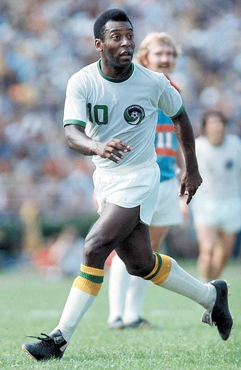 Pel&eacute; s&oacute; jogou no Santos e no New York Cosmos - Foto: Reprodu&ccedil;&atilde;o