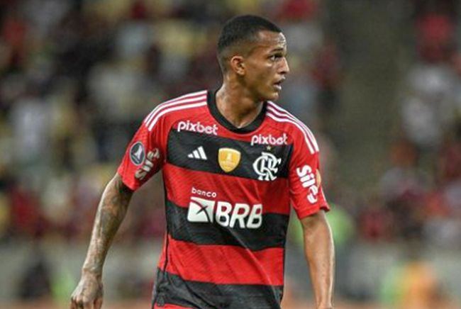 Wesley &eacute; lateral do Flamengo - Foto: Divulga&ccedil;&atilde;o/Instagram