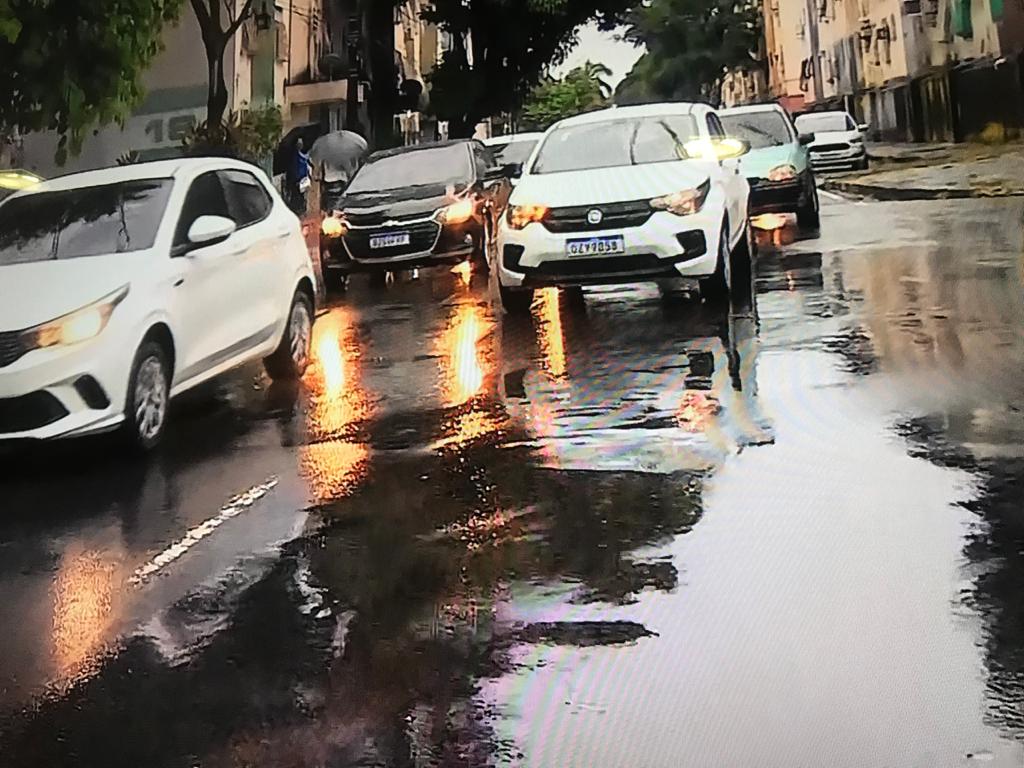 Tr&acirc;nsito no local &eacute; afetado - Foto: Reprodu&ccedil;&atilde;o