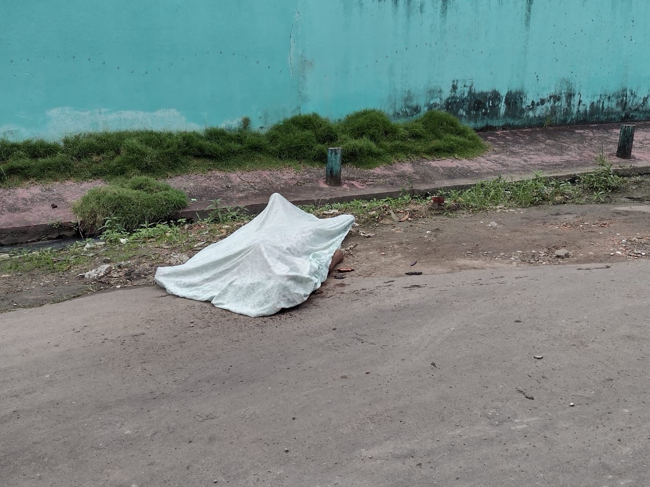 Homem foi espancado at&eacute; a morte - Foto: Caio Guarlotte/Portal do Holanda