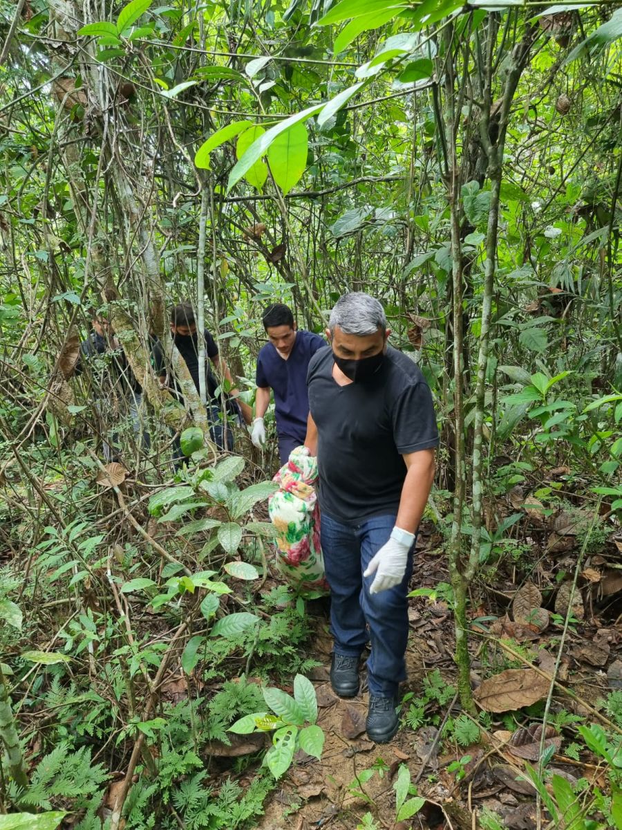 Jovem foi encontrada enterrada em &aacute;rea de mata - Foto: Divulga&ccedil;&atilde;o