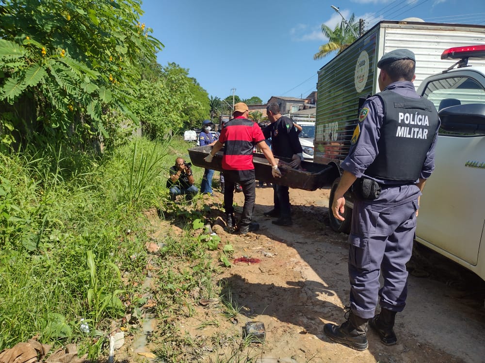 Homem foi encontrado em matagal em Flores - Foto: Jander Robson/ Portal do Holanda