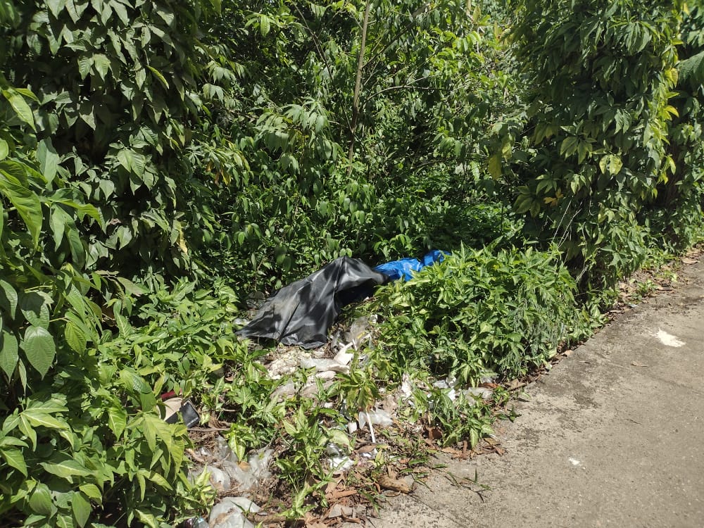 Homem foi encontrado morto na avenida do Turismo - Foto: Jander Robson/ Portal do Holanda