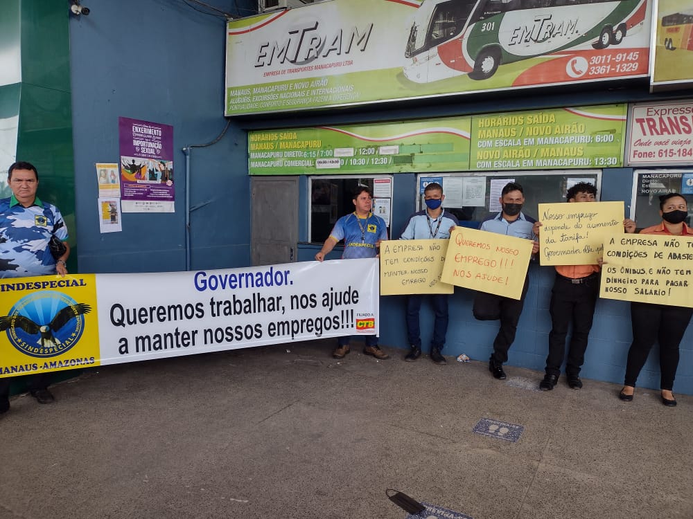 Trabalhadores de transportes intermunicipais em protesto - Foto: Jander Robson/ Portal do Holanda