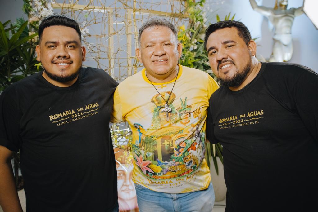 Tradição em família; Juarez com os filhos Thyago e Juarez Filho. - Foto: Arquivo Pessoal