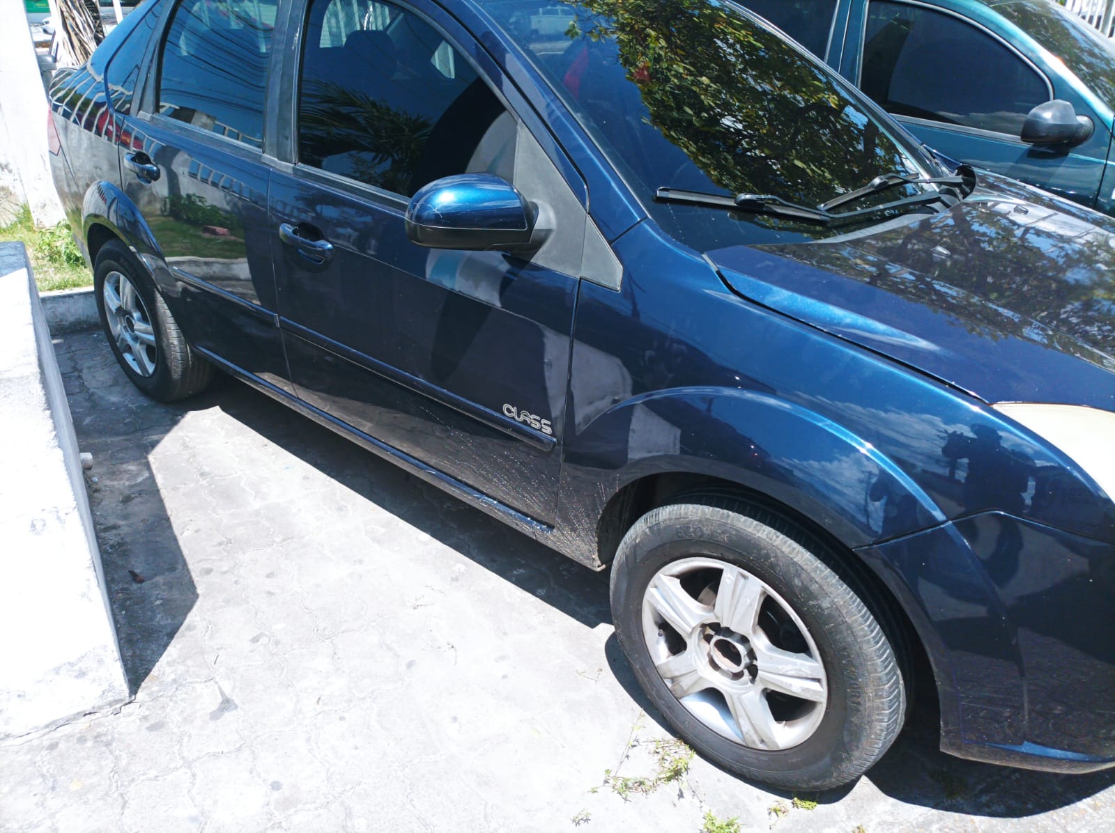 Carro onde eles estavam - Foto: Jander Robson/Portal do Holanda