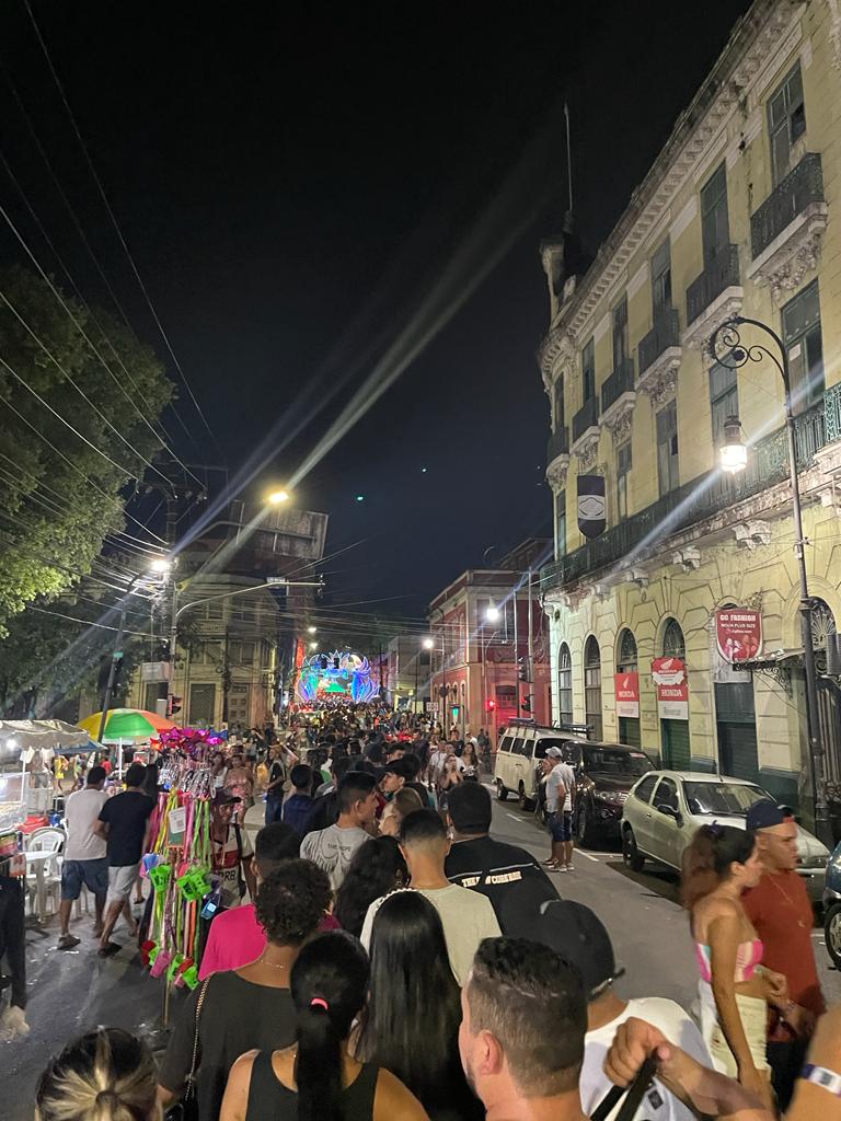 Fila para entrar no #SouManaus Passo a Pa&ccedil;o 2023. Foto: Portal do Holanda