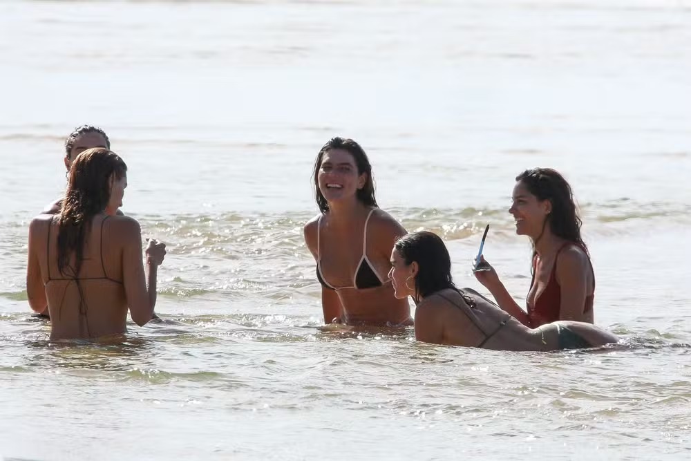 Bruna e Mariana Goldfarb. Foto: AgNews