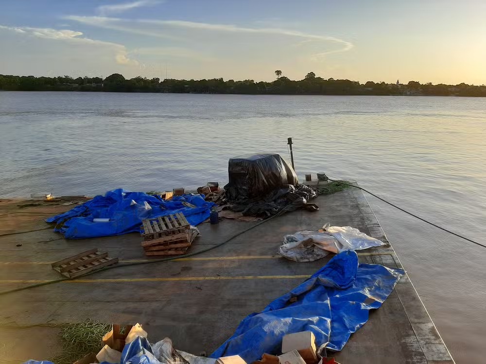 Mergulhadores realizam buscas no local &mdash; Foto: PM-AP/Divulga&ccedil;&atilde;o
