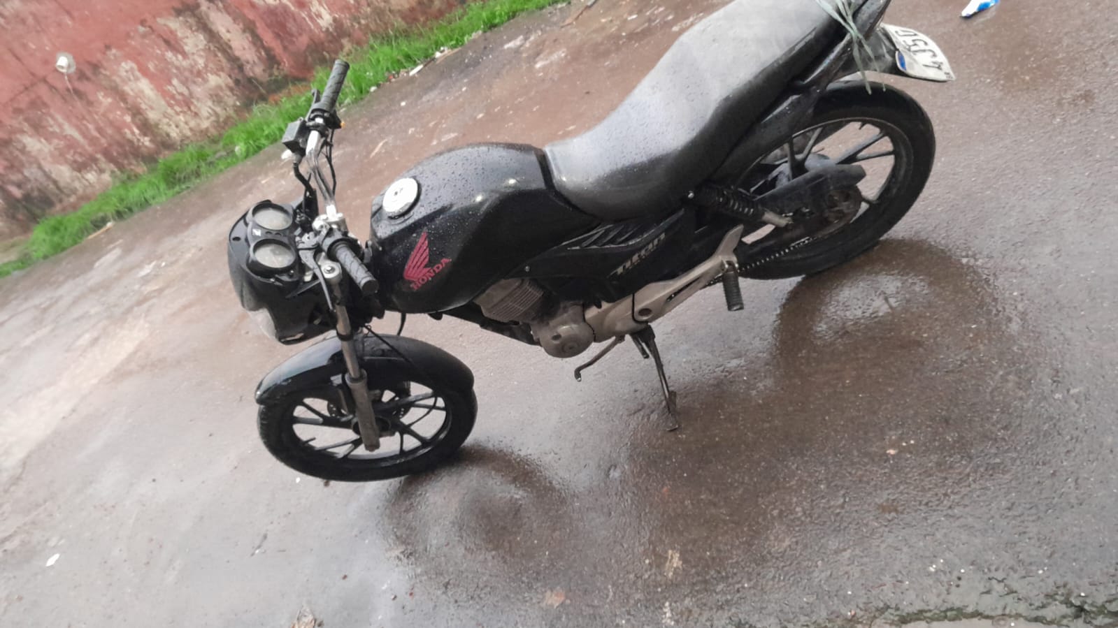 Motocicleta furtada. - Foto: Arquivo Pessoal