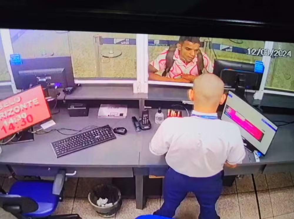 Paulo S&eacute;rio comprou passagem no gich&ecirc; da Via&ccedil;&atilde;o &Uacute;til, &agrave;s 13h51, em esp&eacute;cie &mdash; Foto: Reprodu&ccedil;&atilde;o